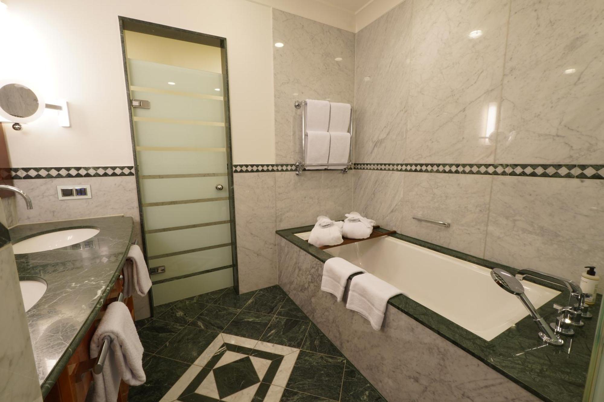 Lumiere Boutiquehotel Im Fuerstenhof Leipzig Eksteriør billede